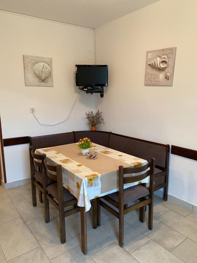 Apartment Mare Krk Milohnici ภายนอก รูปภาพ